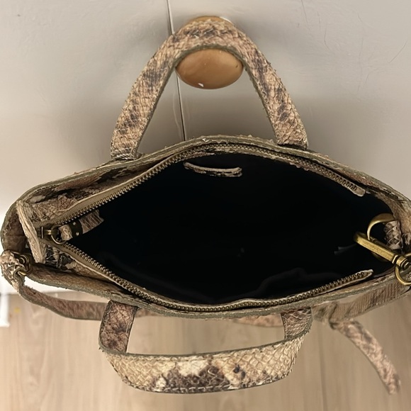 Madewell ZipTop Transport Crossbody Snake Embossed - Picture 11 of 15